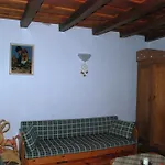 Διαμέρισμα Soerenyes Udvarhaz Penzesgyor