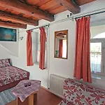 Διαμέρισμα Soerenyes Udvarhaz Penzesgyor