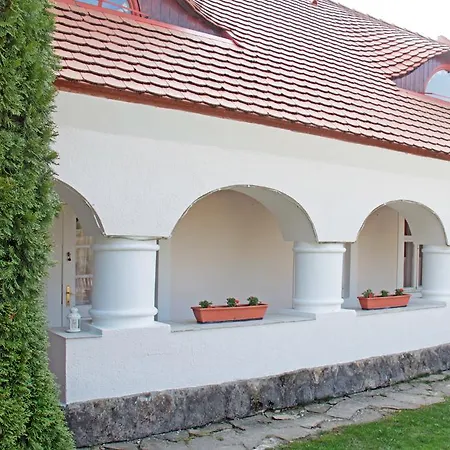 Apartment Soerenyes Udvarhaz