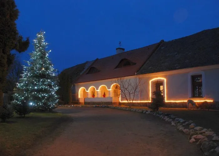 Lejlighed Soerenyes Udvarhaz Penzesgyor