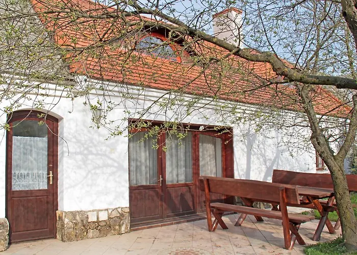 Lejlighed Soerenyes Udvarhaz Penzesgyor