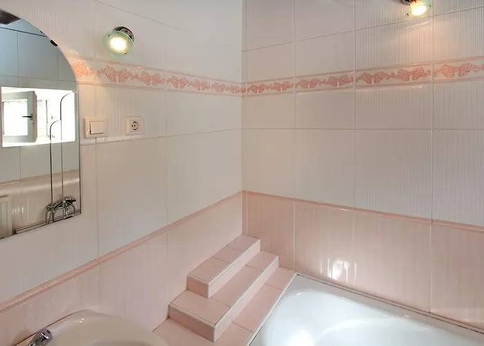 Soerenyes Udvarhaz Penzesgyor