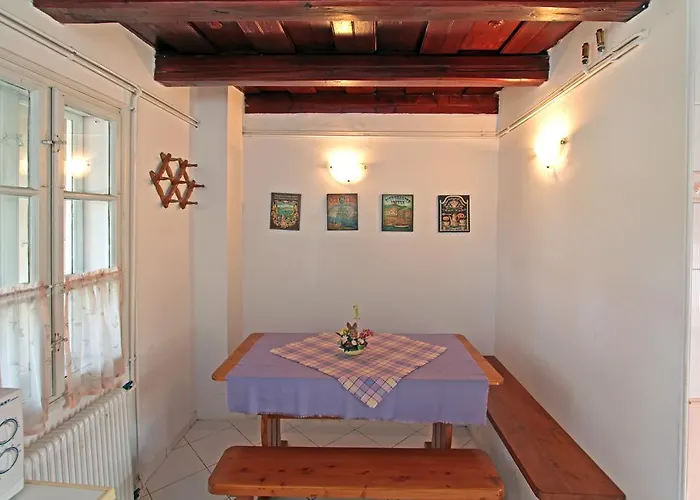 Lejlighed Soerenyes Udvarhaz *