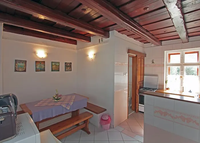 Lejlighed Soerenyes Udvarhaz *